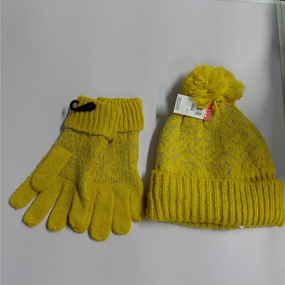 Womens Yellow Metallic Knit Winter Hat Scarf Glove Set Cozy Sparkly Holiday Gift - Picture 4 of 6